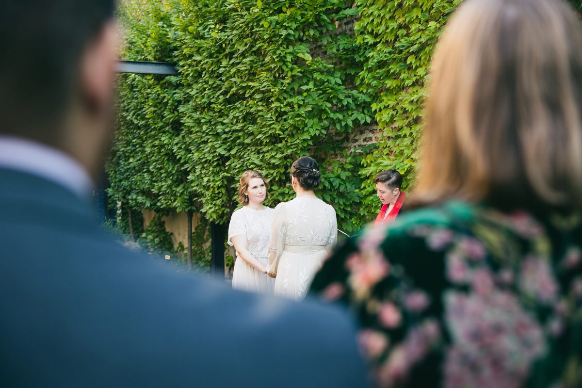 Chicago wedding ceremony at Lytle House
